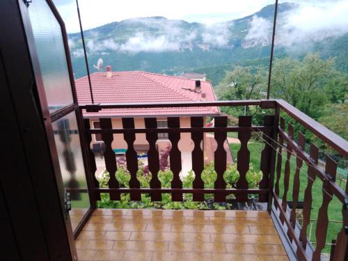 Bosco Chiesanuova Apartment | Roby