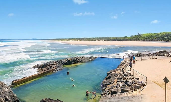 Sawtell Apartment | Rockpool 3 is a newly built, two-bedroom apartment located on the beautiful First Avenue in Sawtell