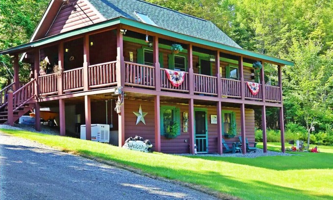 Northeast Somerset Cabin | Rockwood Retreat at Moosehead Lake