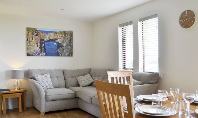 St. Mary's Cottage | Rockworks Chalets No.2 - UK7041