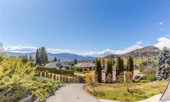 Central Okanagan House | Rodee Homestay
