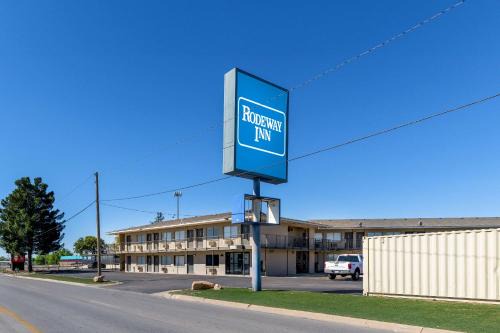 Midland Hotel | Rodeway Inn Midland South