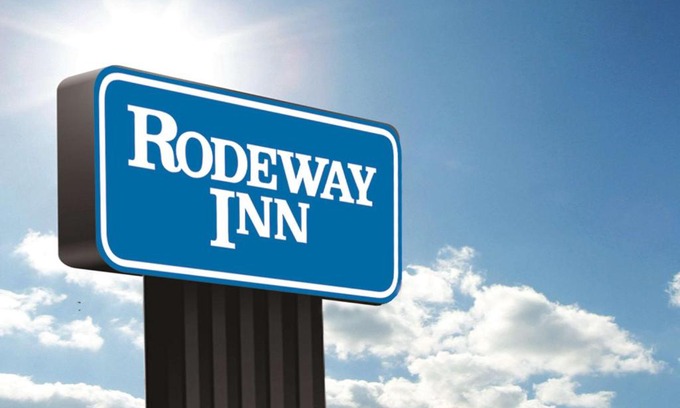 Woodlawn Hotel | Rodeway Inn