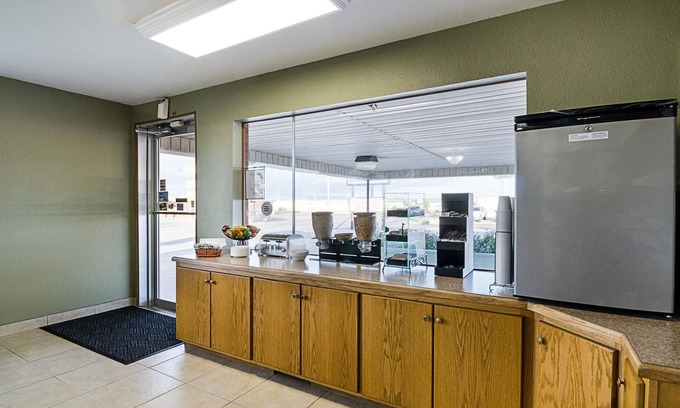 Liberal Hotel | Rodeway Inn
