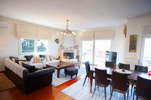 Dio-Olympos Villa | Rodon Apartment with Great View, Sauna and Jacuzzi