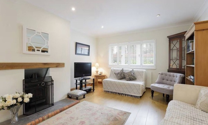 Rogate Cottage | Rogate Cottage Retreat