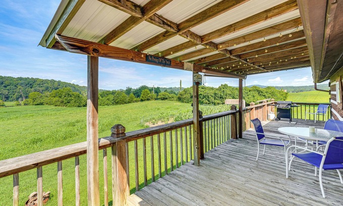 Rogersville Apartment | Rogersville Barn Apartment on 27 Acres w/Pond!