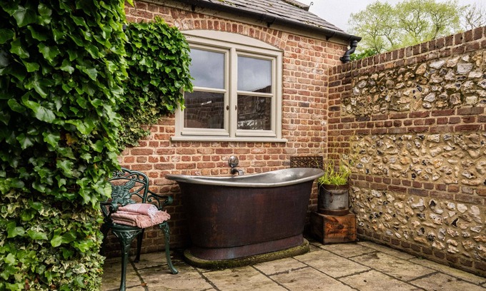 Tarrant Launceston Cottage | Romantic bolthole for two with indoor swimming pool and sauna in Dorset