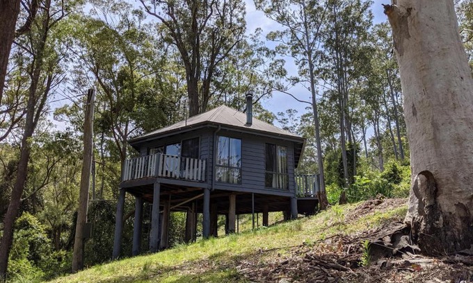 Bandon Grove Ski Chalet | Romantic Cabin Escapes Barrington Tops - Lorikeet