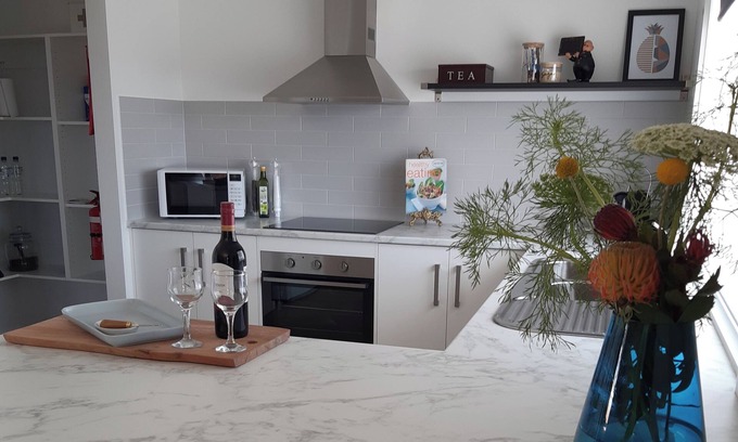 Barmera House | Romantic country getaway nestled amongst the vines of the sunny SA riverland.n