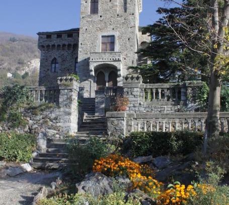 Settimo Vittone Villa | Romantic Italian Castle at the foot of the Alps