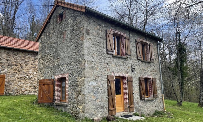 Chatel-Montagne Cottage | Romantic nature retreat with private pond and fireplace