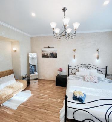 Haapsalu Apartment | Romantic Old Town Hideaway