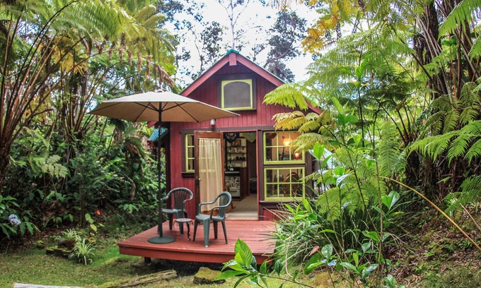Volcano Cottage | Romantic, Private Cottage Nestled Away in Volcano