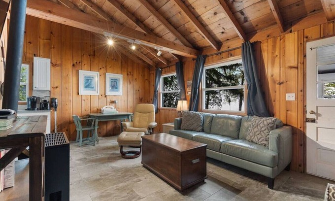 Port Sanilac House | Romantic Shores Hideaway - Beachfront Getaway!