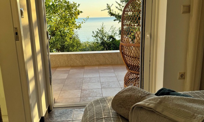 Melissopetra Villa | Romantic villa at the seaside close to the ancient theatre of Epidaurus