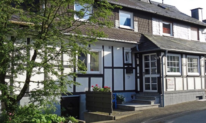 Heinrichsdorf House | Romantik Ferienhaus 1854