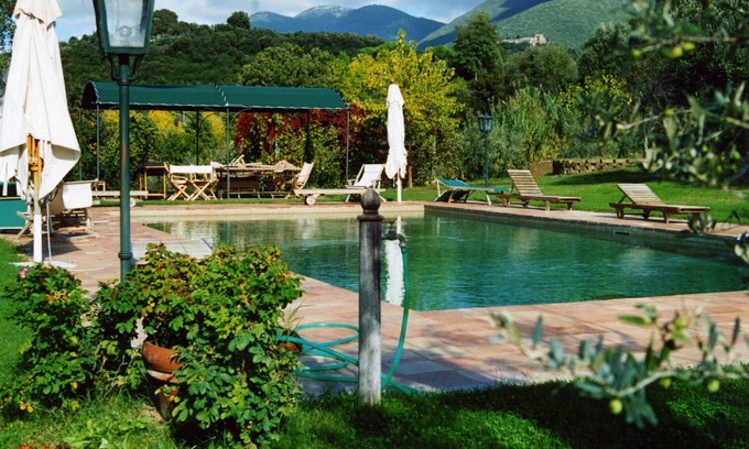 Casperia Villa | Rome countryside villa with swimming pool & outside bbq and pizza oven