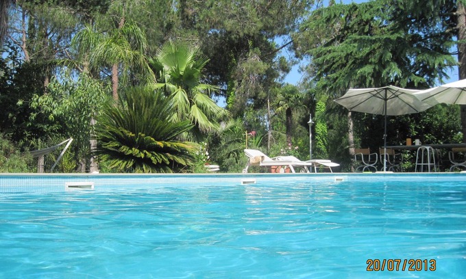 Cesano Villa | ROME VILLA COTTAGE EXCLUSIVE USE OF LARGE SWIMMING POOL TREEHOUSE AVAILABLE
