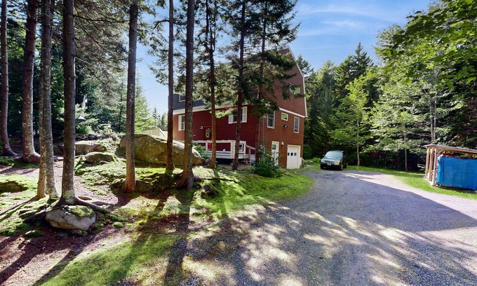 Southport Cottage | Romley House | Deck & New Luxe Kitchen | Near Boothbay Harbor