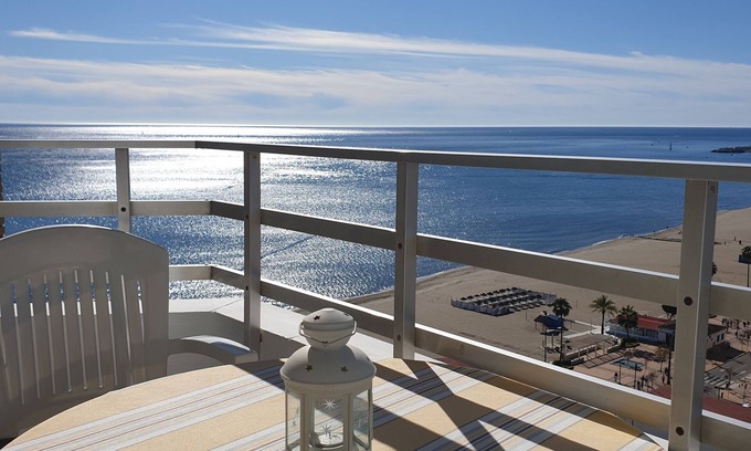 Torreblanca Apartment | Ronda 3 Seafront Apartment - Los Boliches Beach Fuengirola