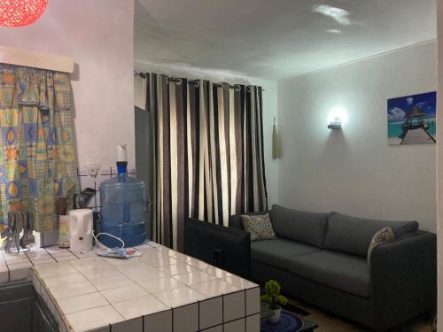 Central Province Apartment | Ronnie's rustic home