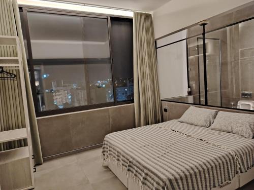 Amman Apartment | Rooftop one room غرفه نوم فقط