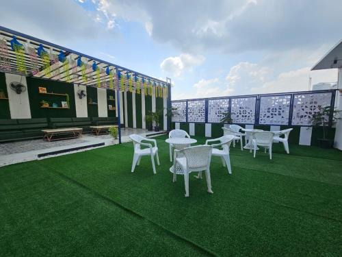 Faridabad Apartment | Rooftop With Pool Party 3BHK Luxury Space