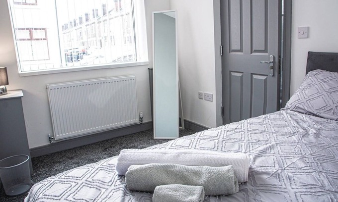 Stoke-on-Trent House | Room 1 Double Bedroom, Stoke-on-Trent.