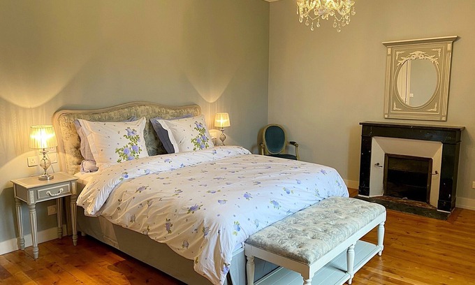 Jarze Bed & Breakfast | Room 2 Twin bedroom en suite