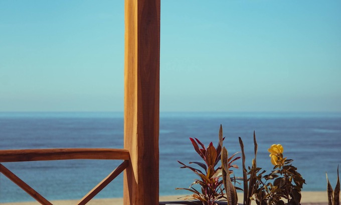 Isla Navidad Apartment | ROOM 4- Spacious Ocean Front Condo for 4 People