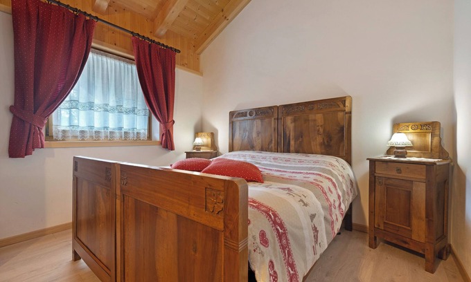 Caderzone Terme Apartment | Room 'Camera Doppia Comunicante Nonni' with Mountain View, Shared Garden and Wi-Fi
