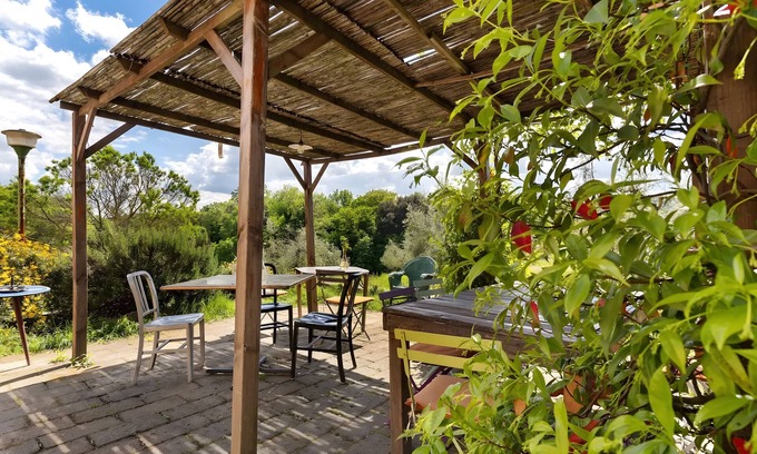 Gambassi Terme Apartment | Room 'Capra - Fattoria La Caprine' with Shared Garden, Wi-Fi and Air Conditioning