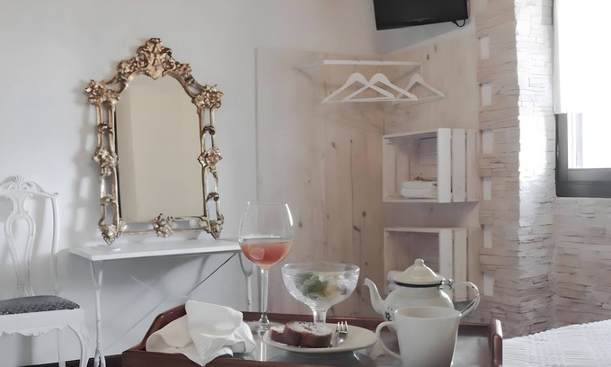 Deba Apartment | Room 'Doble 1' with Mountain View, Private Garden and Wi-Fi