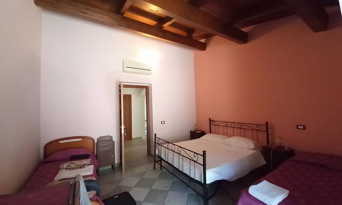 Patti Apartment | Room 'Filicudi' with Shared Terrace, Shared Garden and Air Conditioning