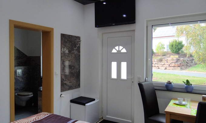 Hassloch Apartment | Room in a vacation apartment complex, located directly on the Main