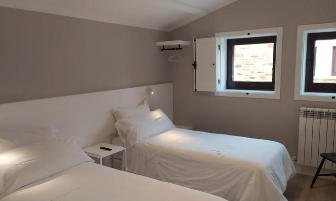 Pedrafita do Cebreiro House | Room in Lodge - Casa Galego rural accommodation on the French road