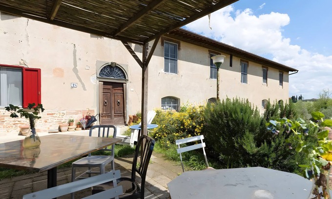 Gambassi Terme Apartment | Room 'Olivo - Fattoria Le Caprine' with Shared Garden, Wi-Fi and Air Conditioning
