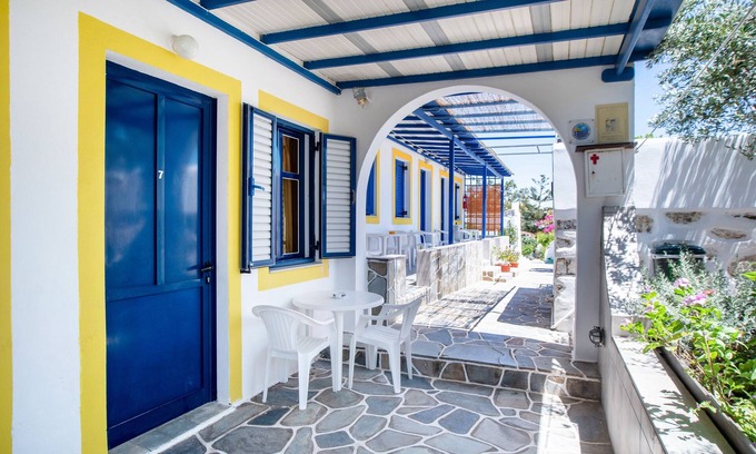 Logaras Apartment | Room 'Studio 7' with Mountain View, Wi-Fi and Air Conditioning