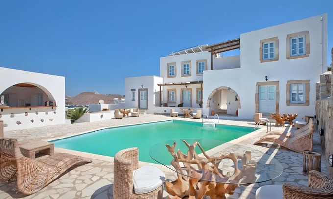 Skala Apartment | Room 'Triple Pool View No 2' with Shared Pool, Wi-Fi and Air Conditioning