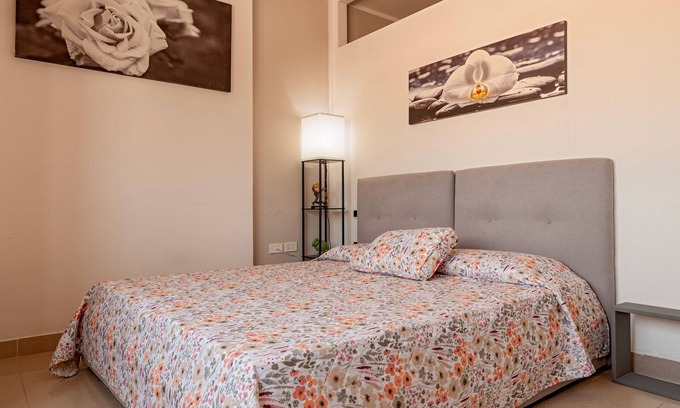 Stagno Apartment | Room 'Valle Benedetta' with Wi-Fi and Air Conditioning