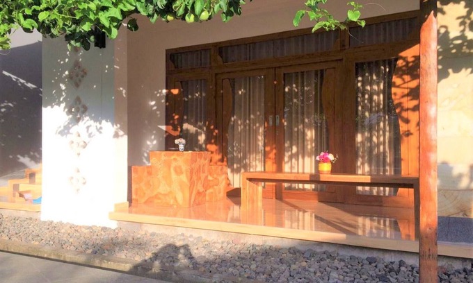 Banjartegehe House | Room-villa - Warung Aromachampuhan