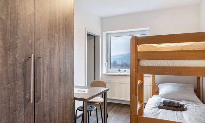 Rotenburg an der Fulda Apartment | Room 'Zimmer 1' with Shared Garden and Wi-Fi