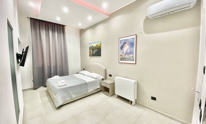 Cercola House | Room25sqm Guest House Center
