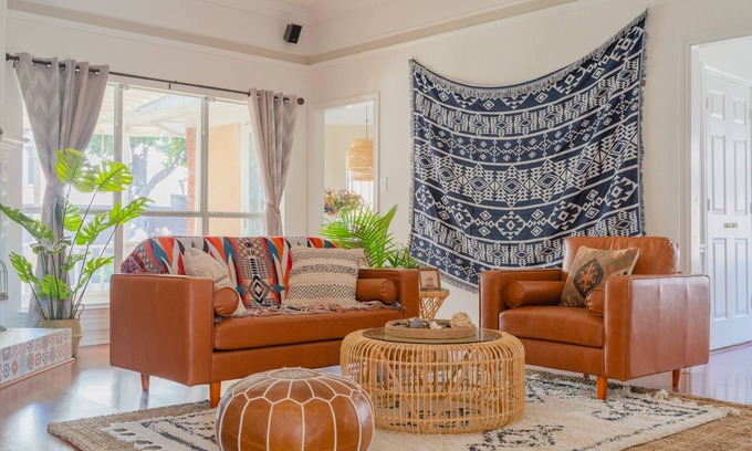 Original Town House | ROOMD | AMAZING Location | Bohemian Chic | 3BR 2BA