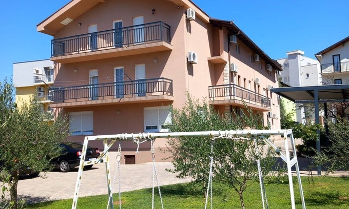 Medjugorje House | Rooms Ante - Triple Room with Balcony