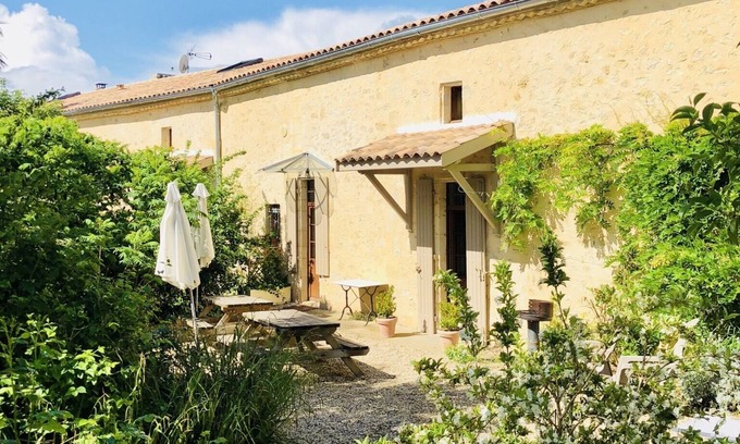 Ruch Cottage | Rooms in vineyard Large charming gite near Saint Emilion