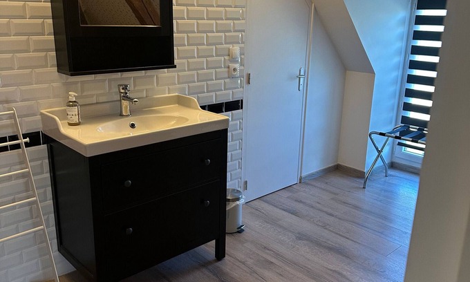 Fontguenand Bed & Breakfast | Rooms with breakfast and dining near Loire Castles