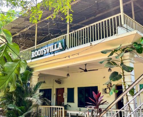 Vagator Hostel | ROOTSVILLA VAGATOR - Longstays, Coworking Backpacker's Hostel