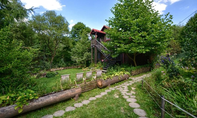 Baligrod House | Ropuszy Dwór